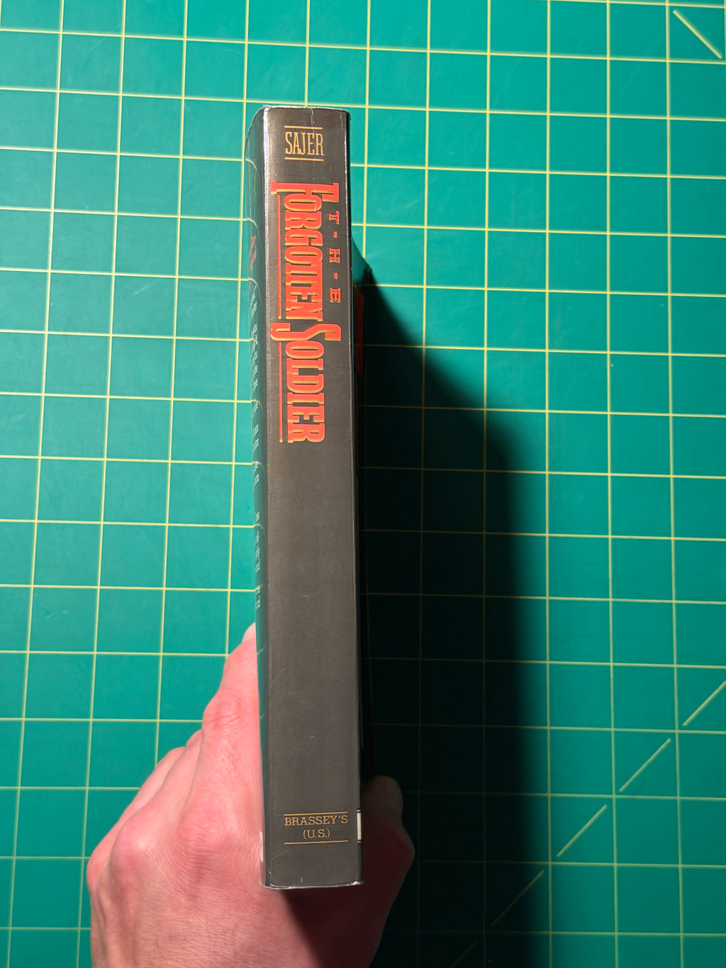 The Forgotten Soldier - Paperback, Used Acceptable
