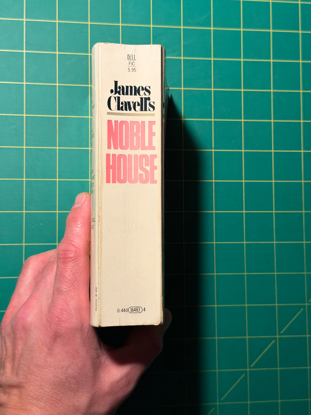 Noble House - Paperback, Used Good