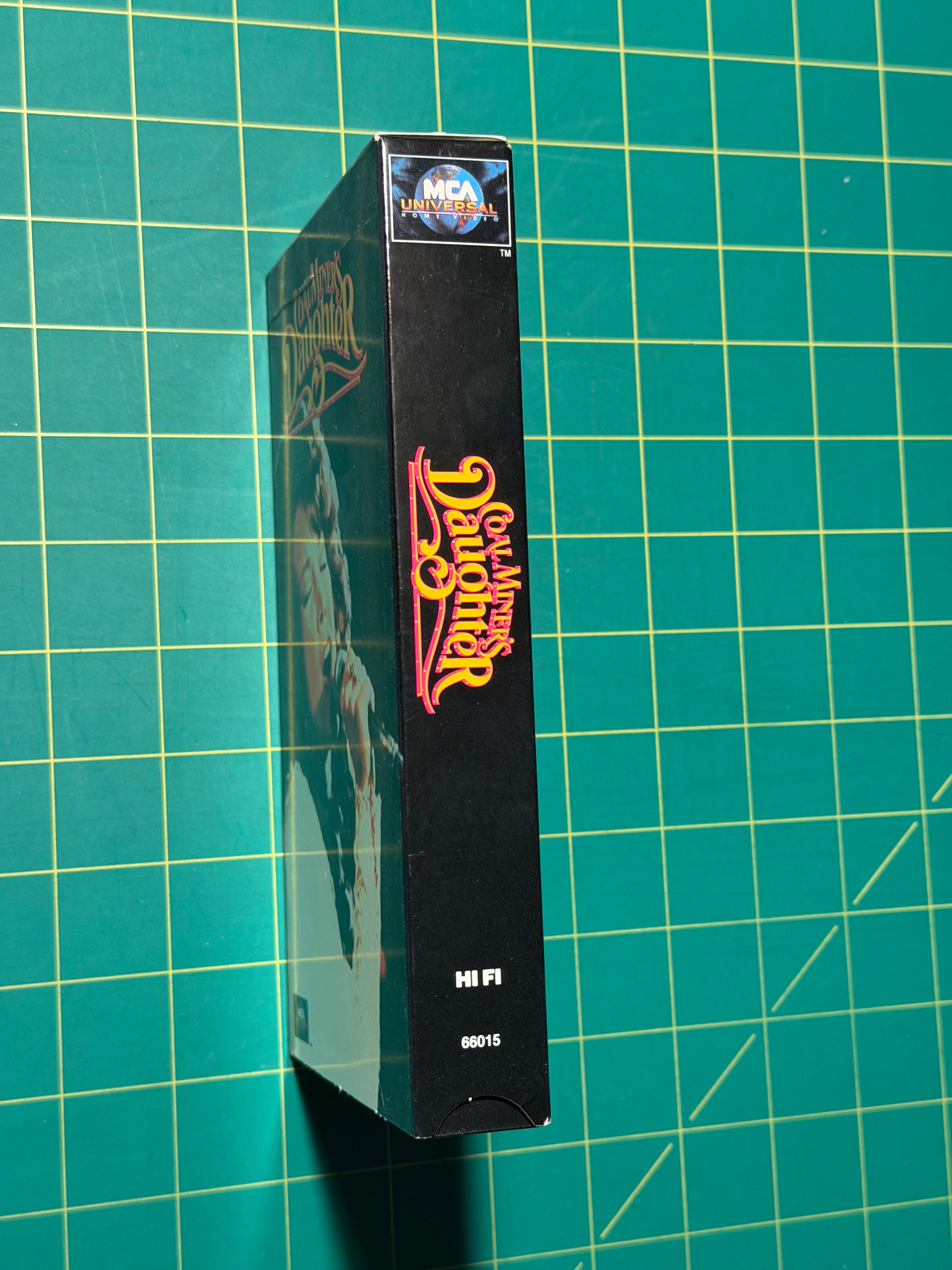 Coal Miner's Daughter - VHS Tape, Used Acceptable