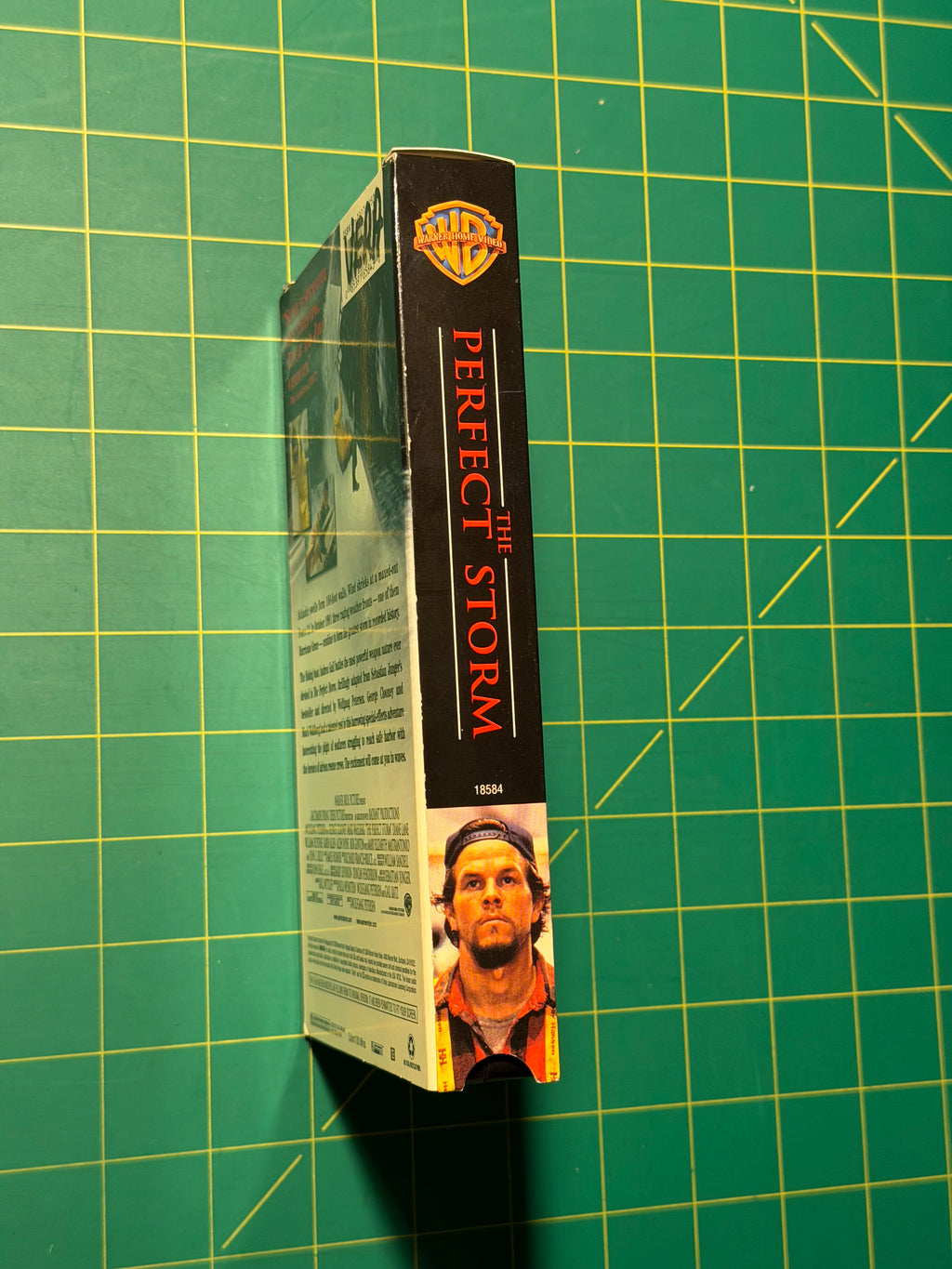 The Perfect Storm - VHS Tape, Used Good