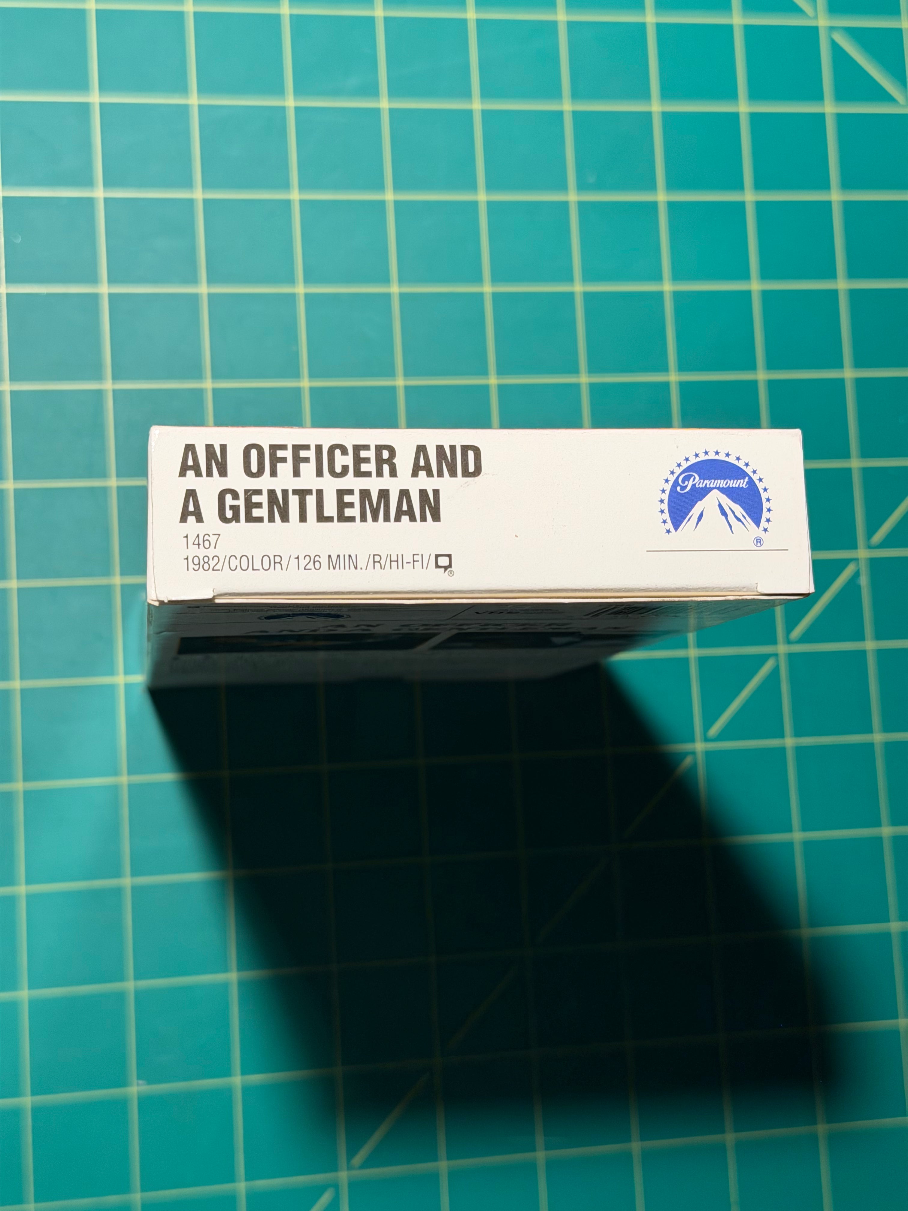 An Officer and a Gentleman - VHS Tape, Used Good