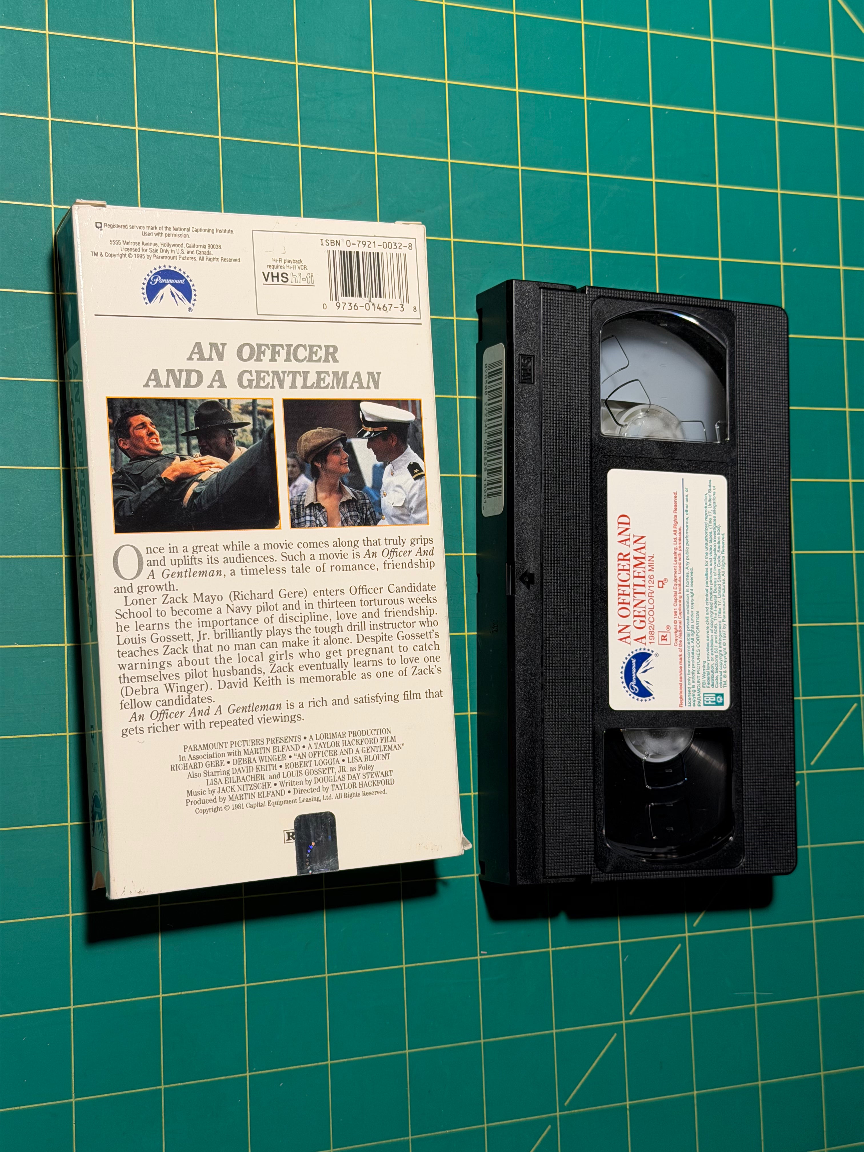 An Officer and a Gentleman - VHS Tape, Used Good