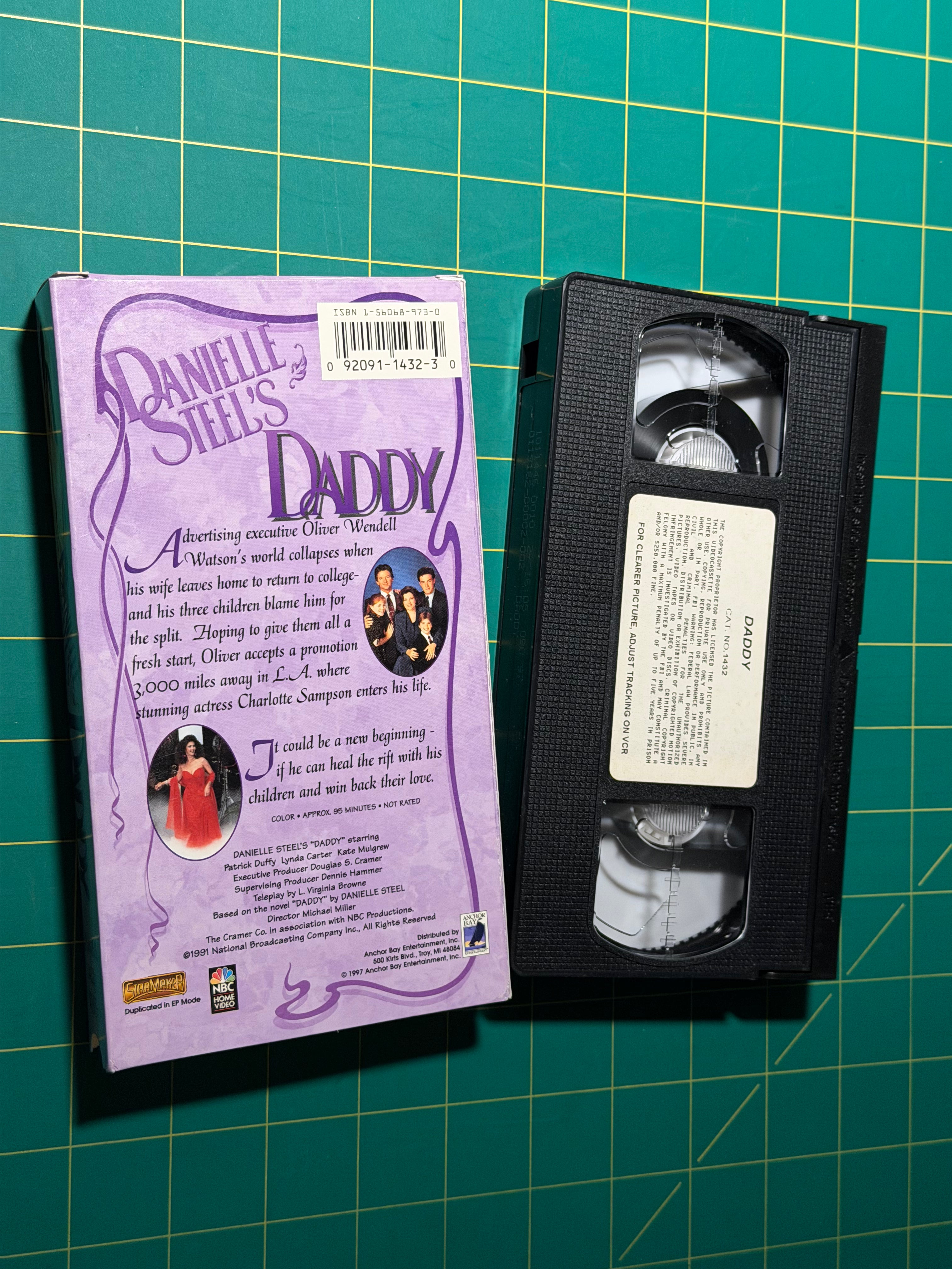 Danielle Steel's Daddy - VHS Tape, Used Good