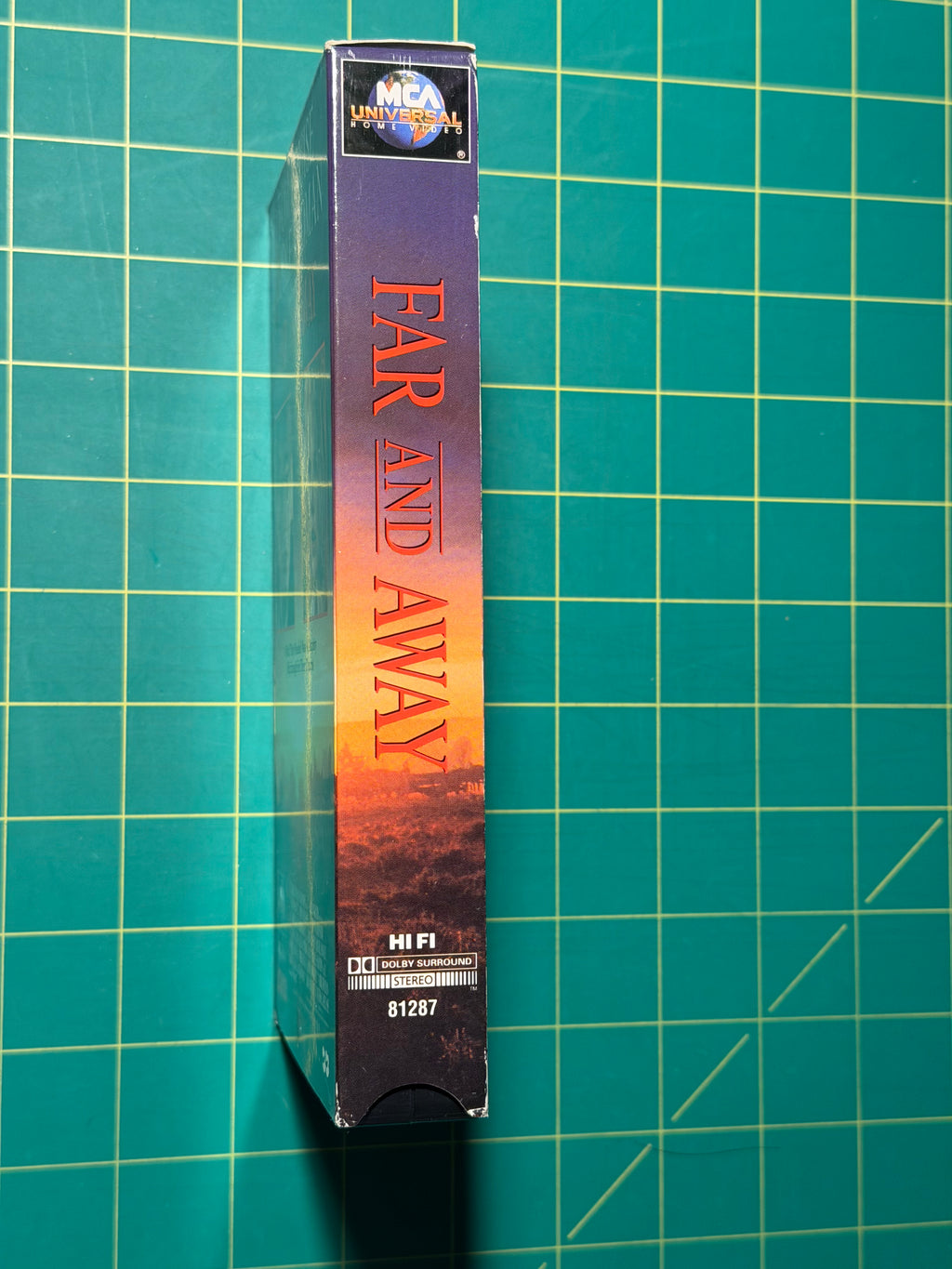 Far and Away- VHS Tape, Used Good