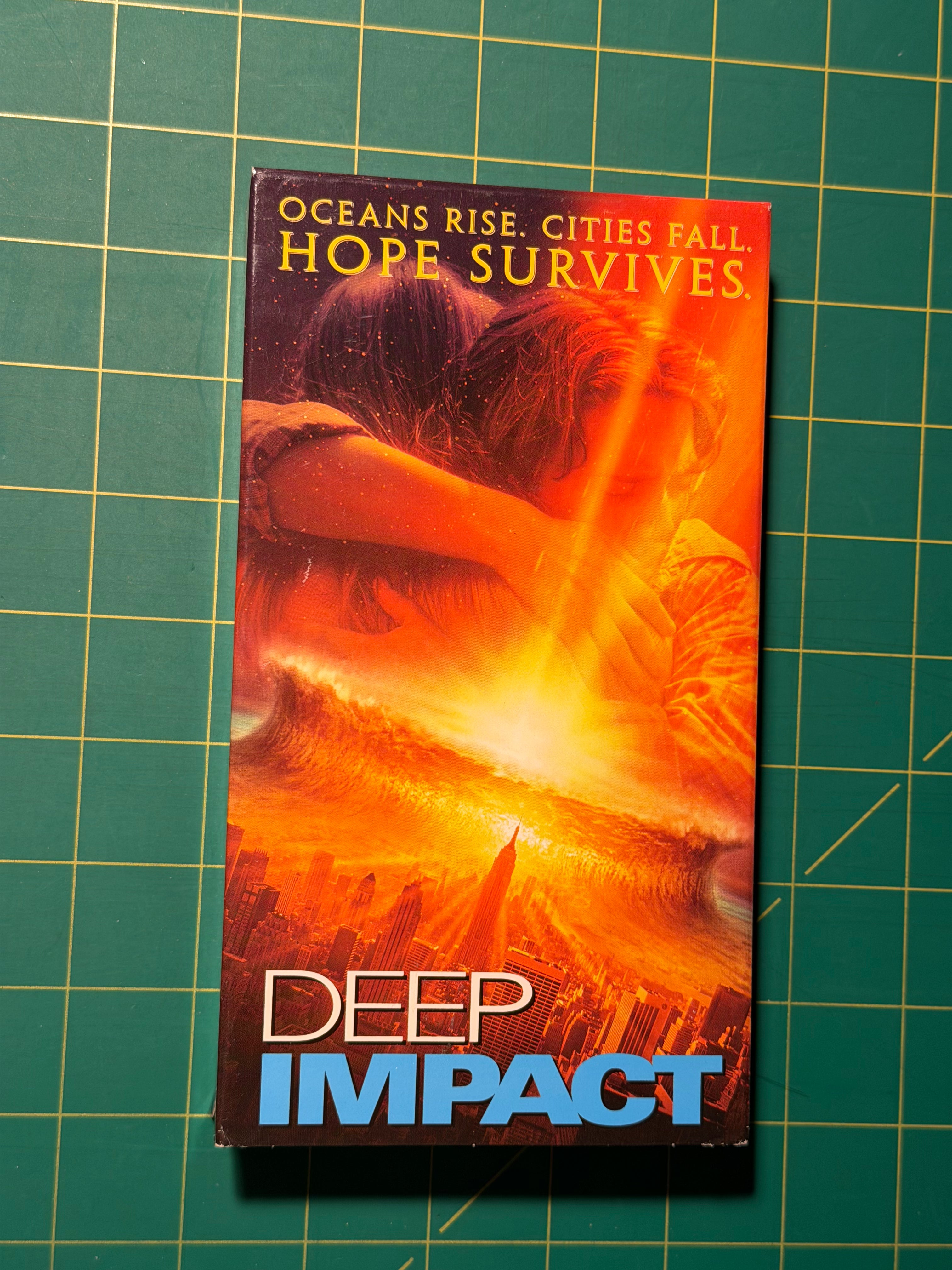 Deep Impact - VHS Tape, Used Good