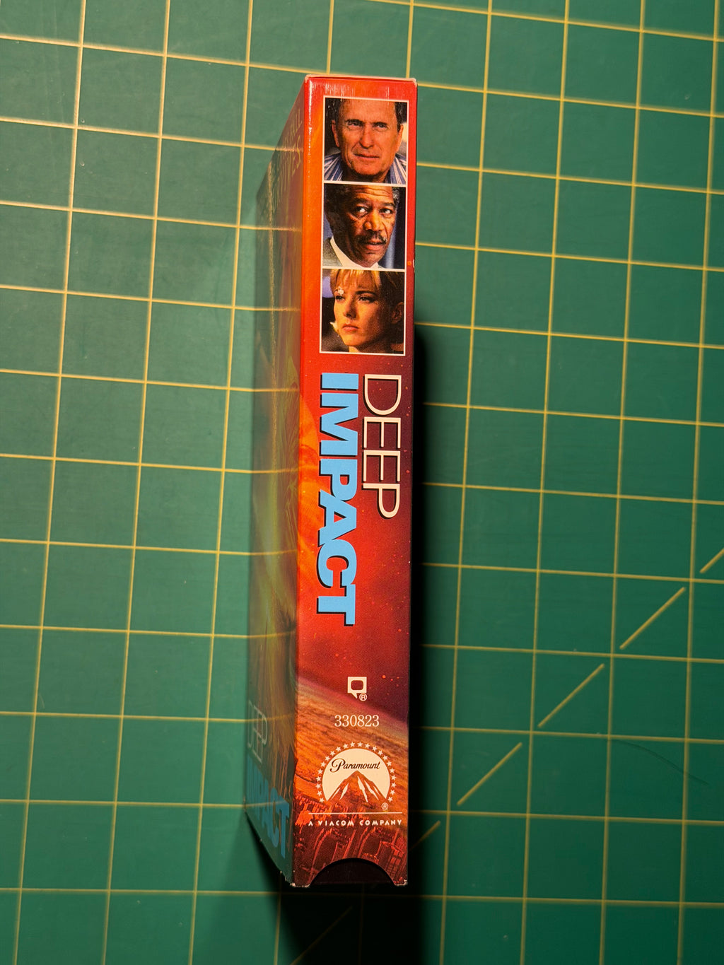 Deep Impact - VHS Tape, Used Good