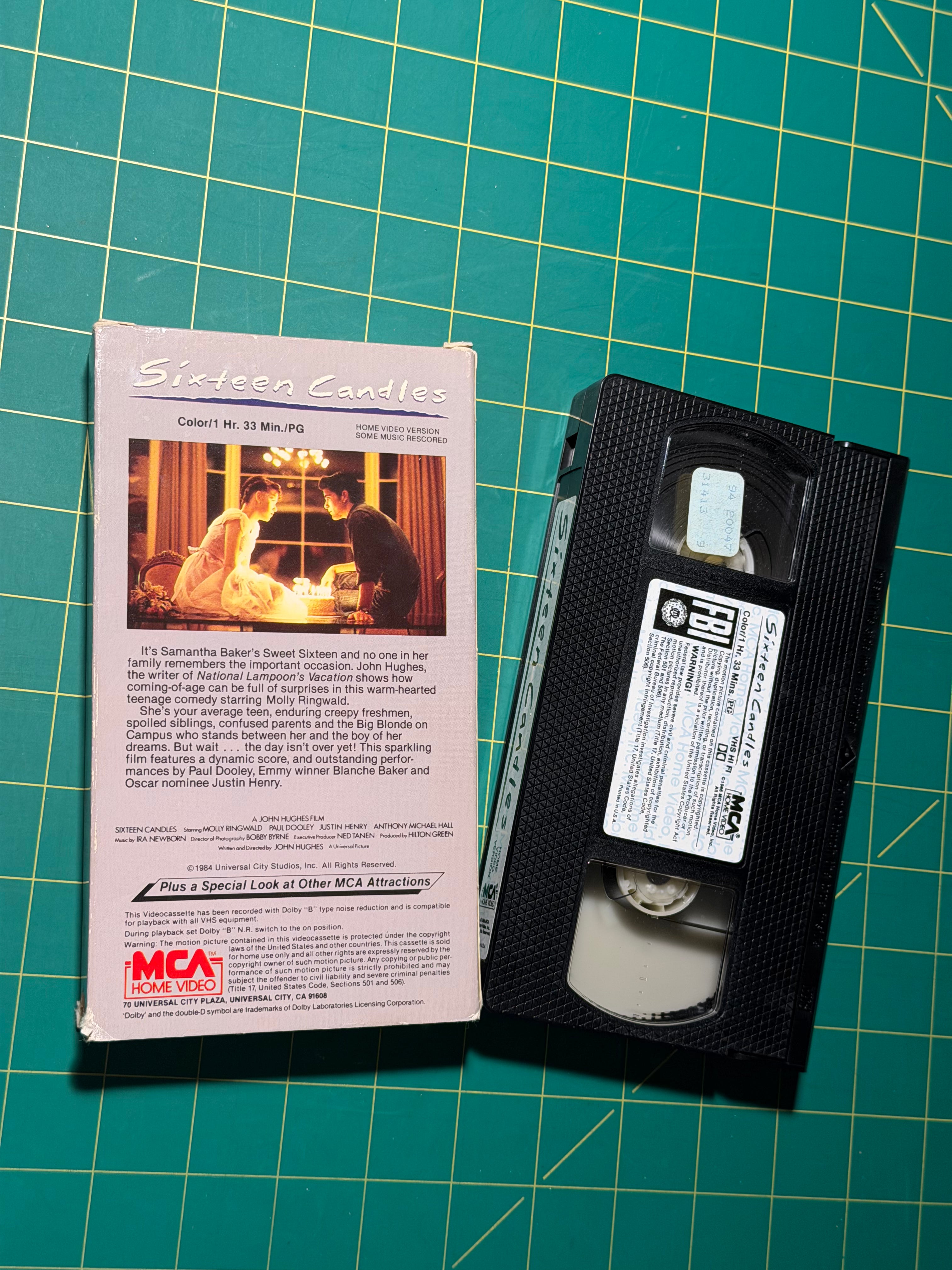Sixteen Candles - VHS Tape, Used Good