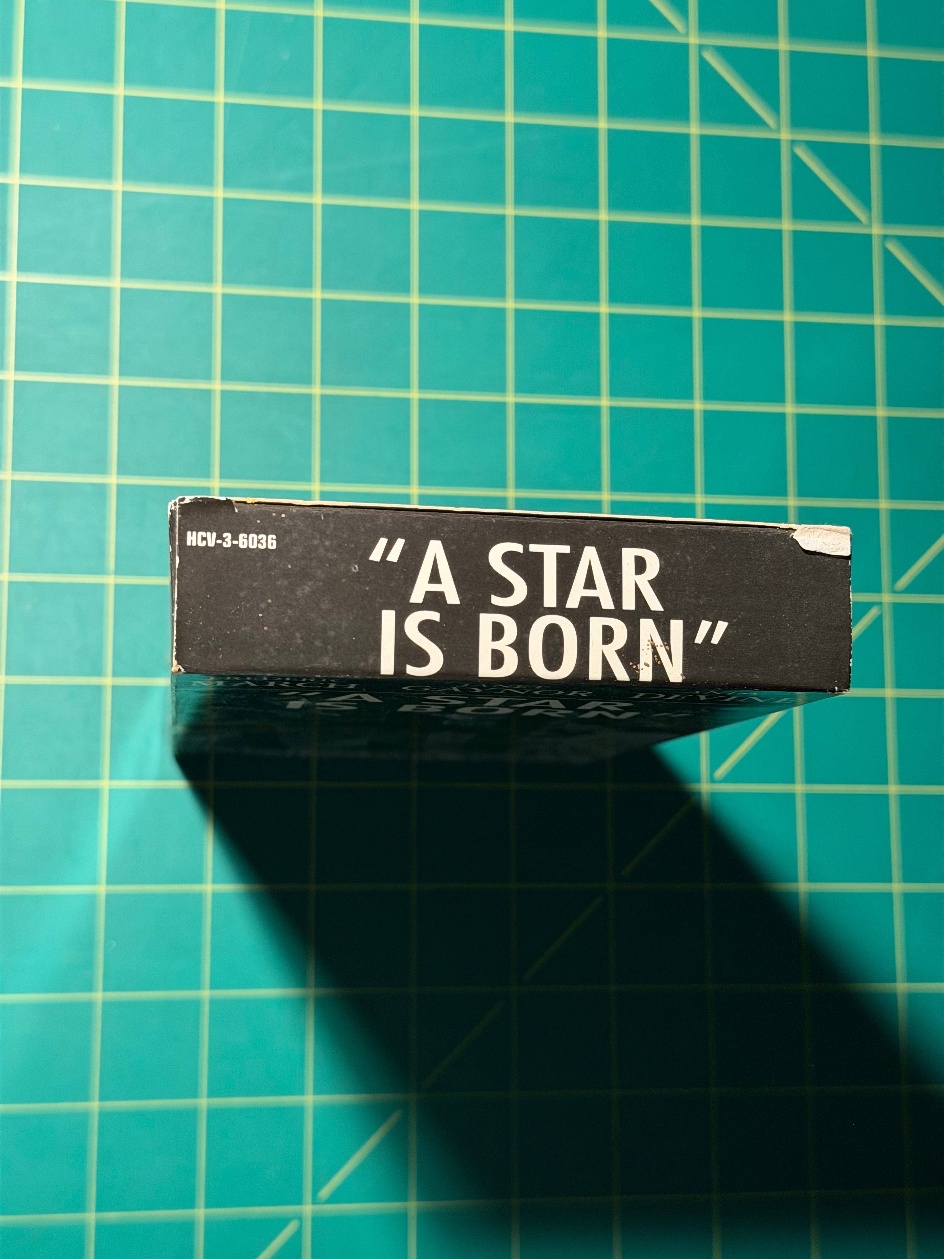 A Star Is Born - VHS Tape, Used Acceptable