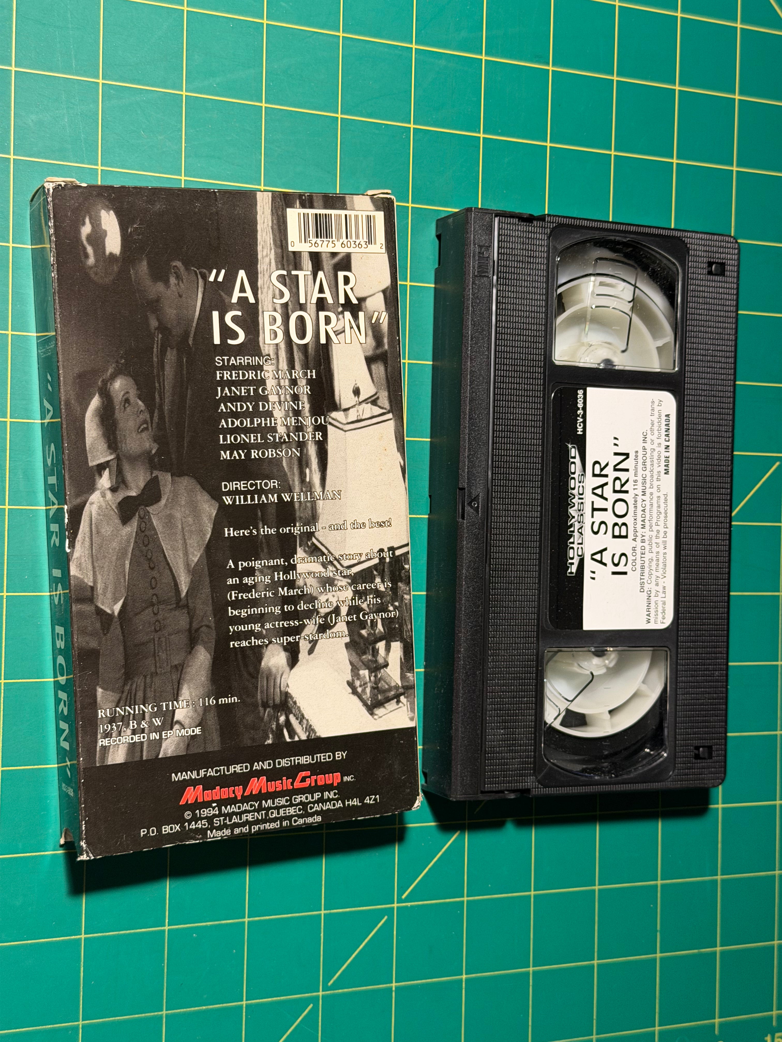 A Star Is Born - VHS Tape, Used Acceptable