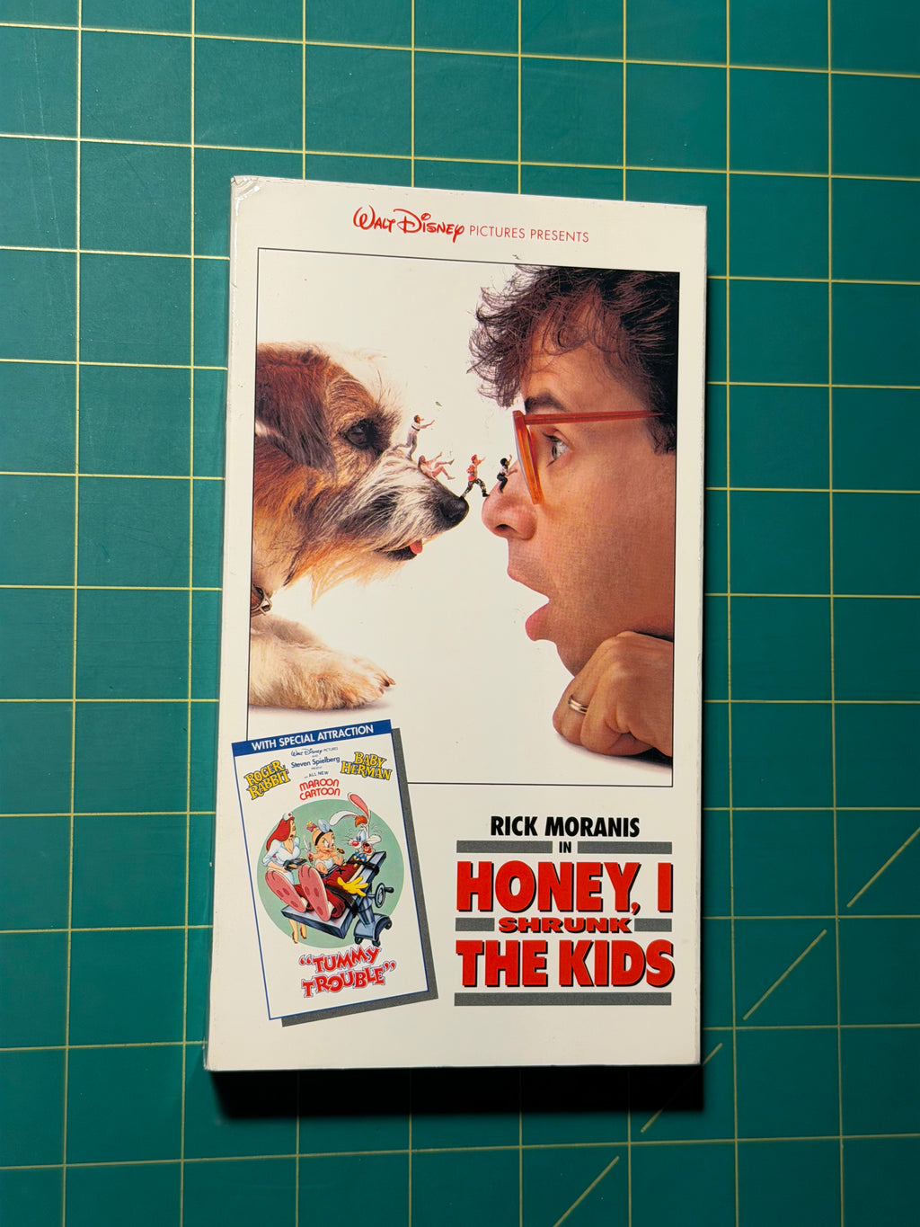 Honey, I Shrunk the Kids - VHS Tape, Used Good