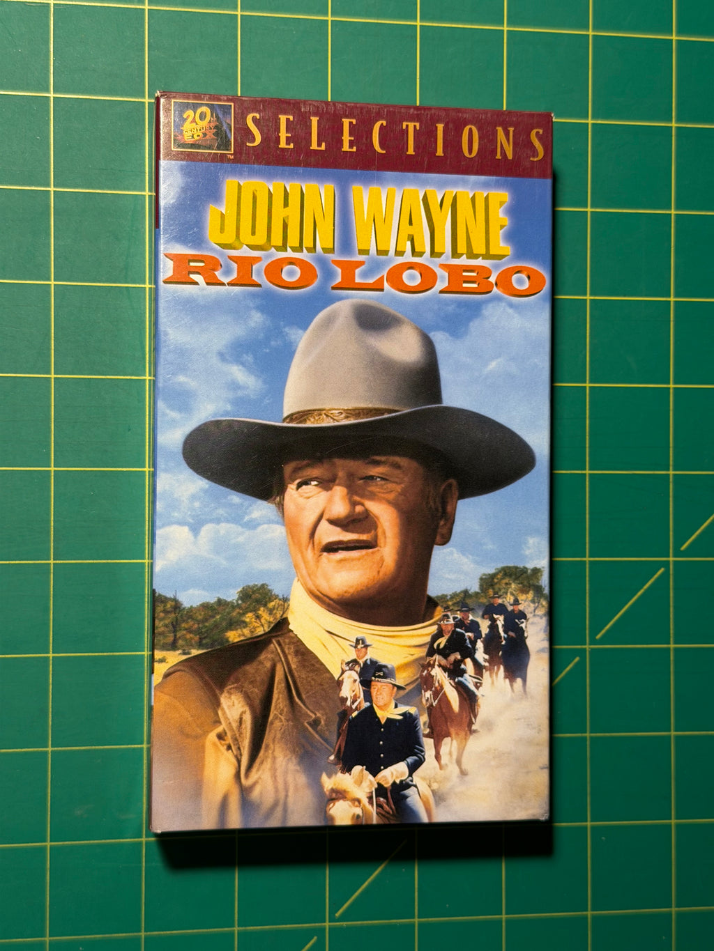 Rio Lobo - VHS Tape, Used Good