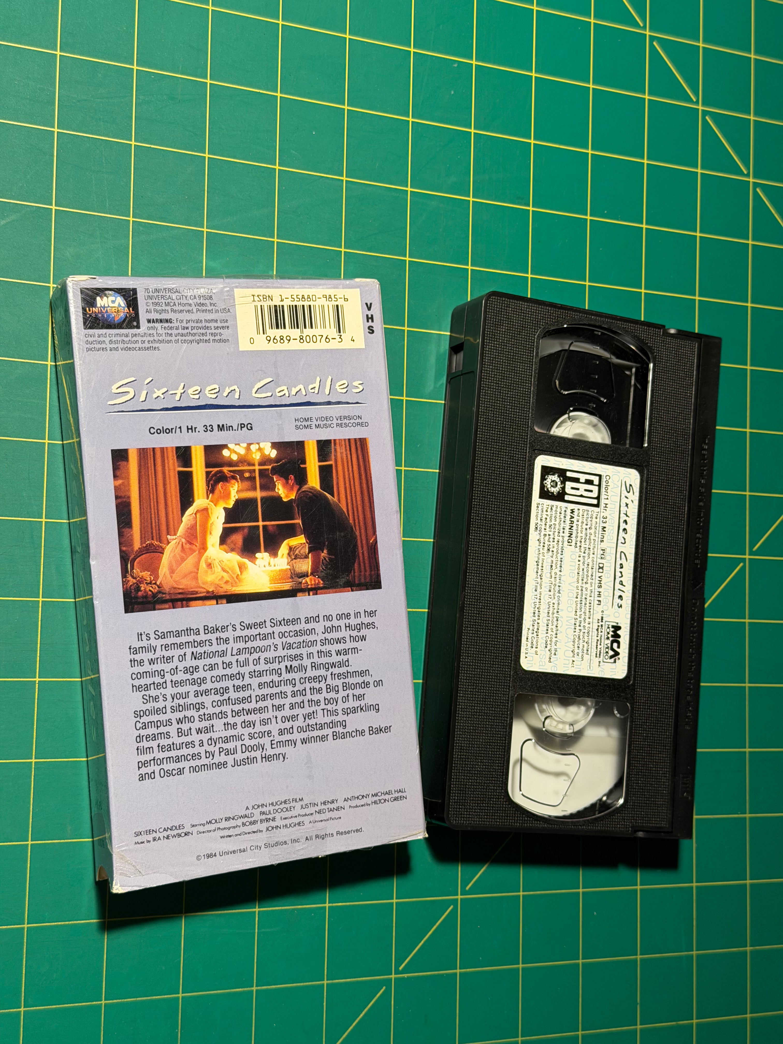 Sixteen Candles - VHS Tape, Used Good